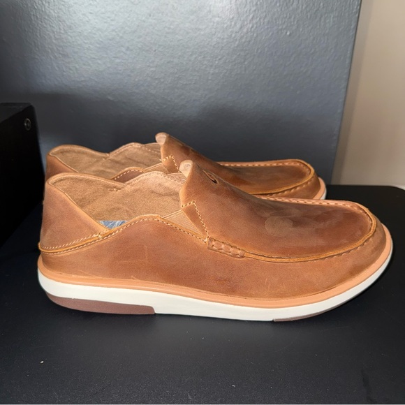 ? OluKai Kalia Men\'s Leather Slip-On Leather Sneaker Shoes